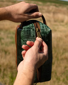 Dopp Kit (Skyline)